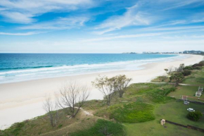 San Simeon Beachfront Apartments Tugun